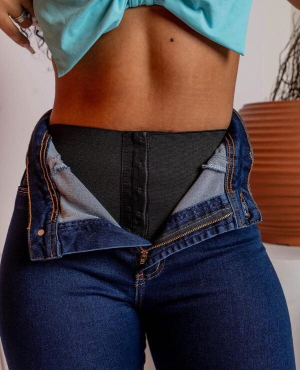 JEANS SUPER LIPO FLARE OSCURO