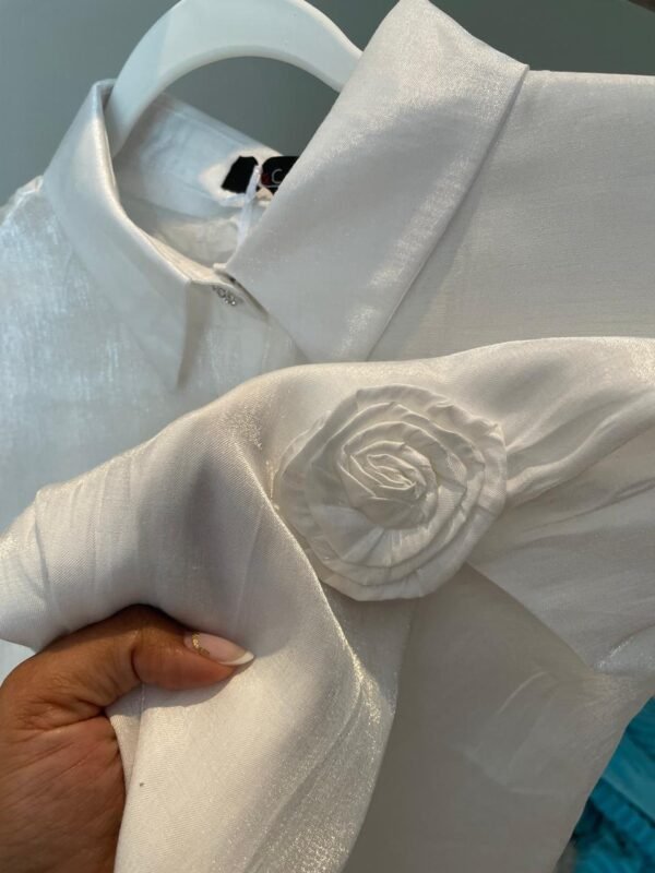 BLUSA FLORES